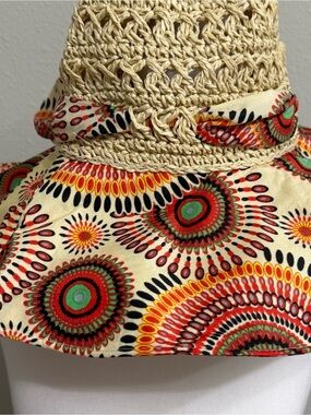 NEW! Women’s Straw Sun Hat with Red, black and Green Patterned  fabric